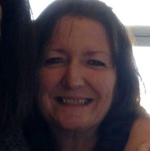 Meet your Posher, Gloria